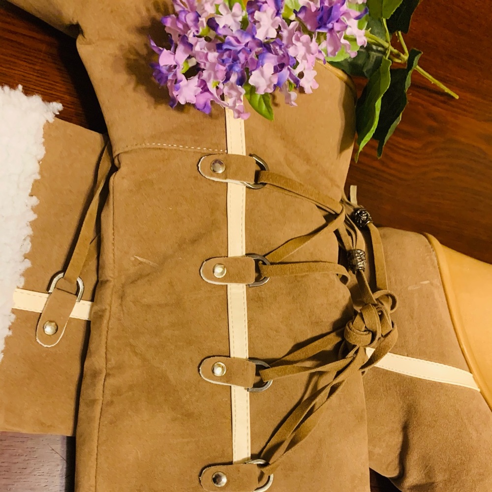 Beautiful boots for women nice color